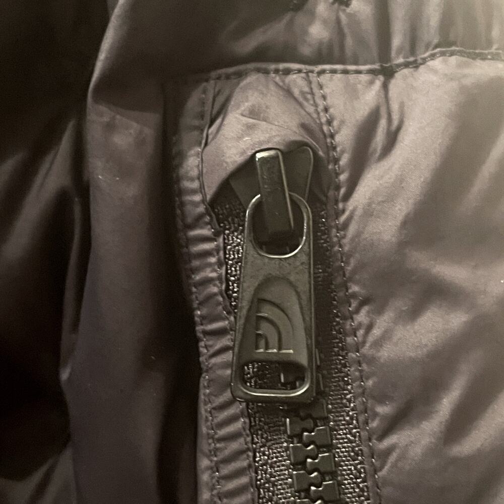 The North Face M Holladown Crop Jacket | Black Down Puffer, Sold Out - Picture 13 of 13
